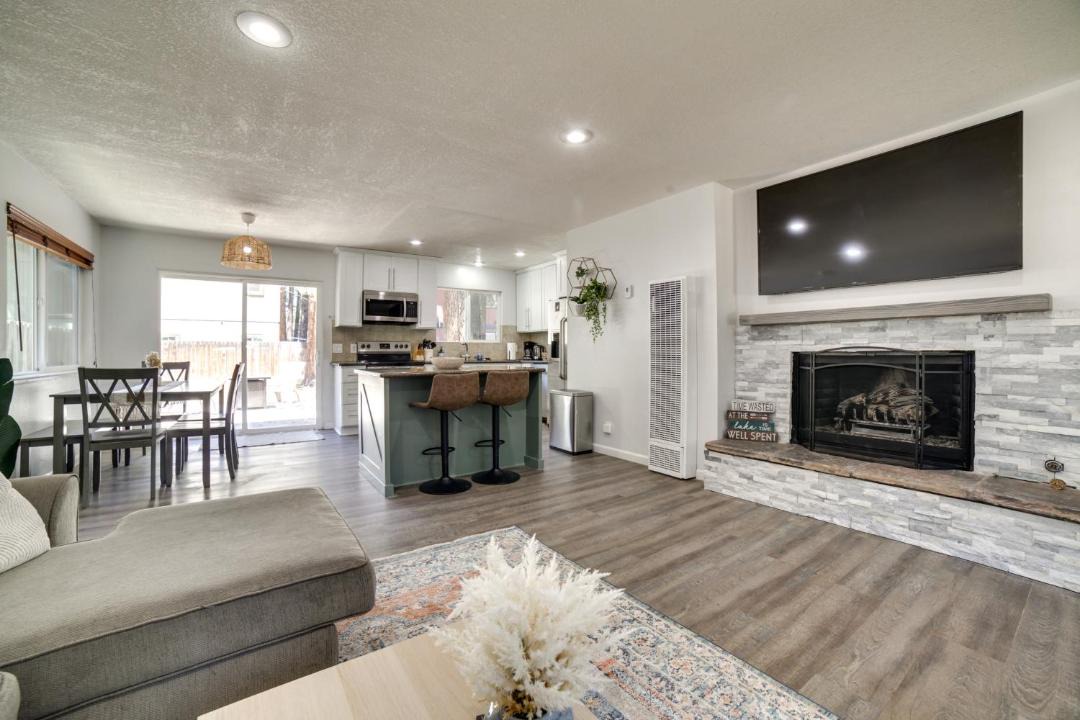 Photo of Livingroom in Al Tahoe