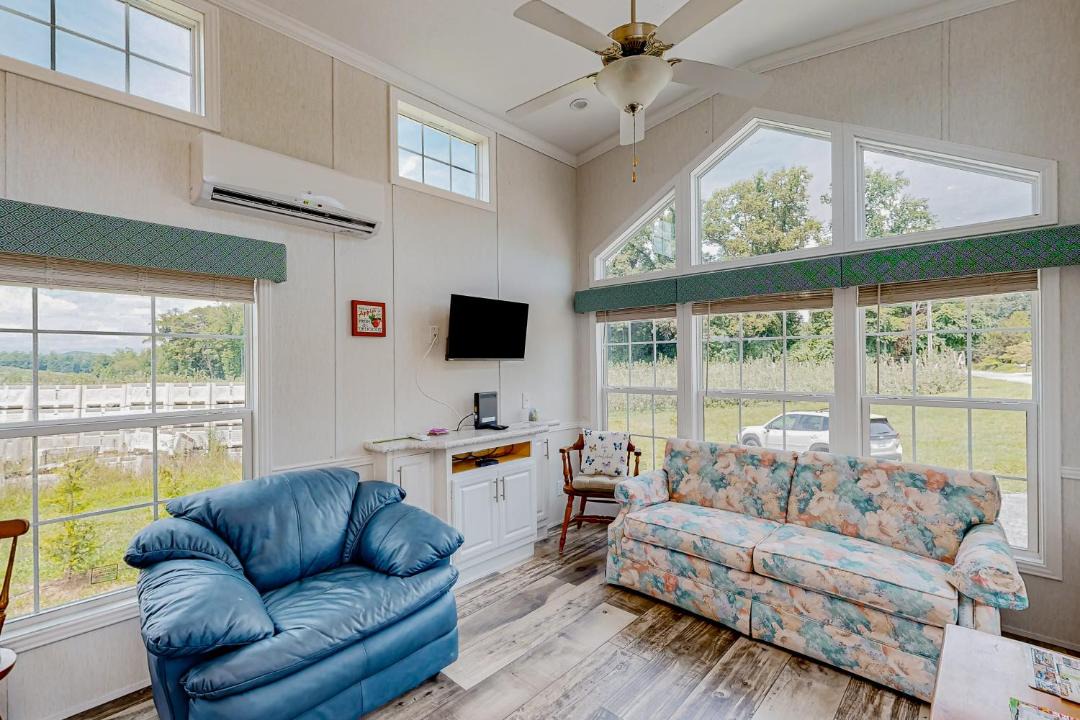 Photo of Livingroom in Hendersonville