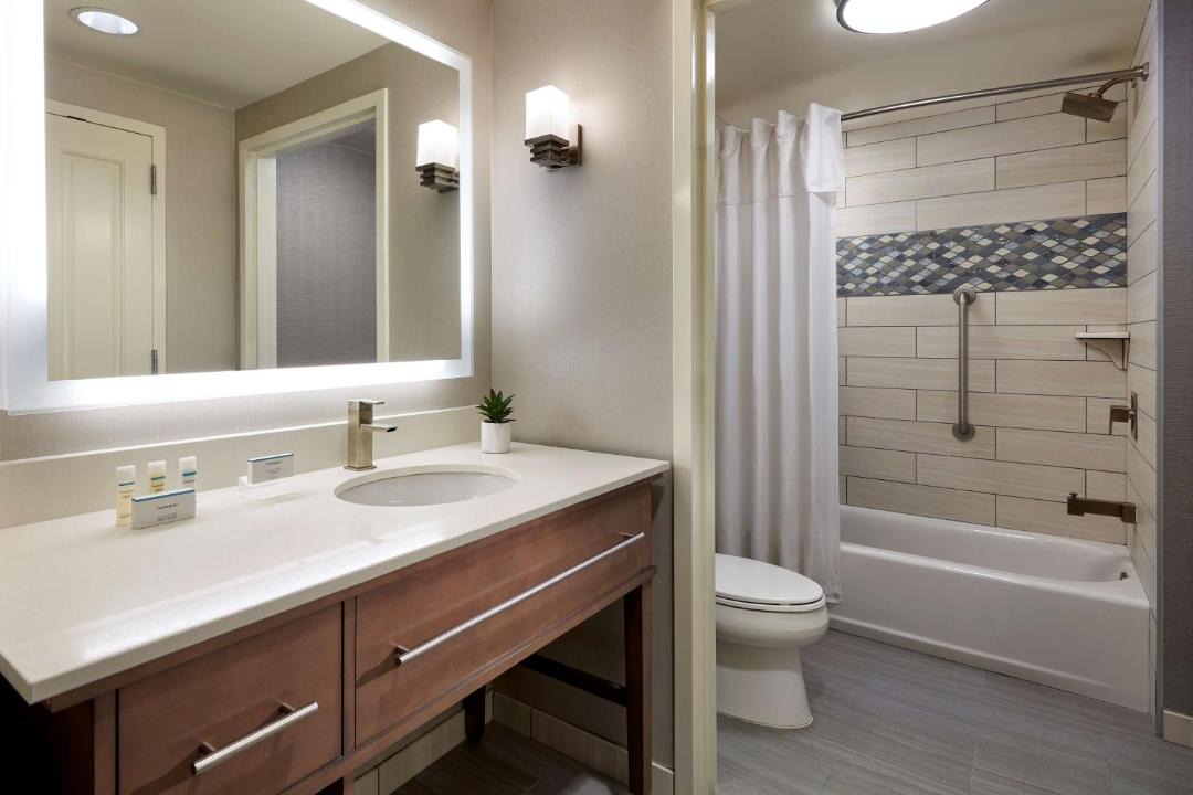 Photo of Bathroom in North Redondo