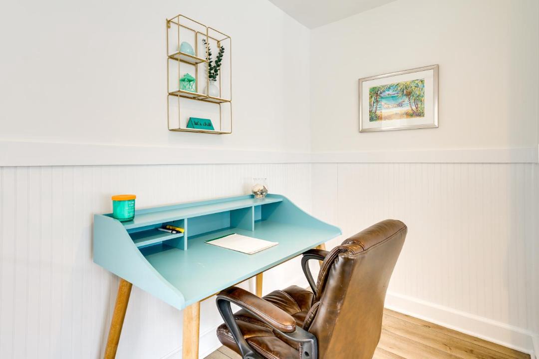 Photo of Livingroom in Beach Haven West