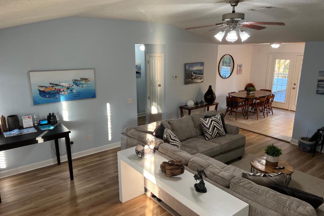 Photo of Livingroom in Florida Panhandle