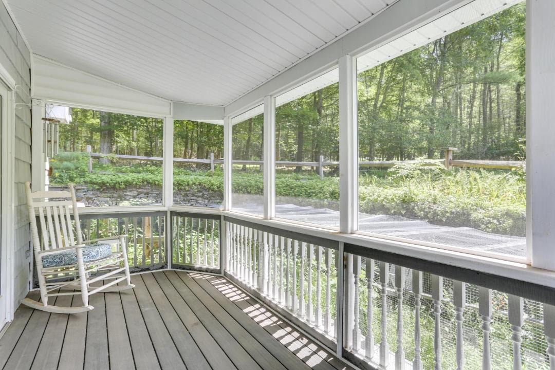 Photo of Patio Balcony in Sparrow Bush