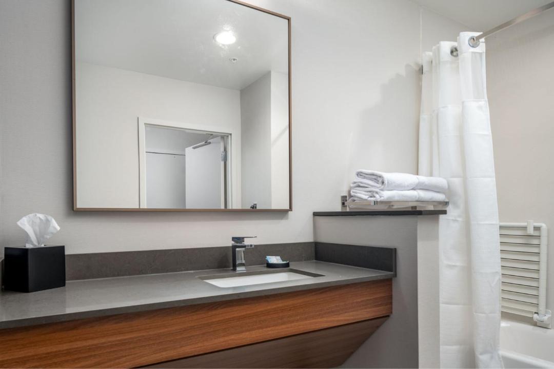 Photo of Bathroom in Albertville
