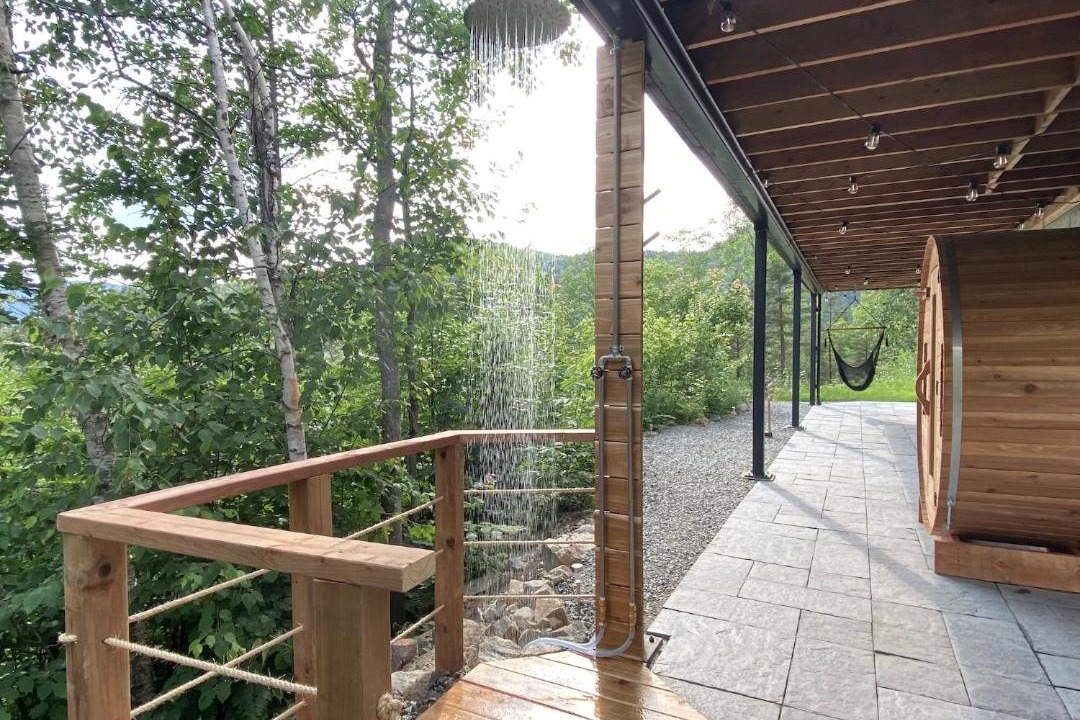 Photo of Patio Balcony in L'Anse-Saint-Jean