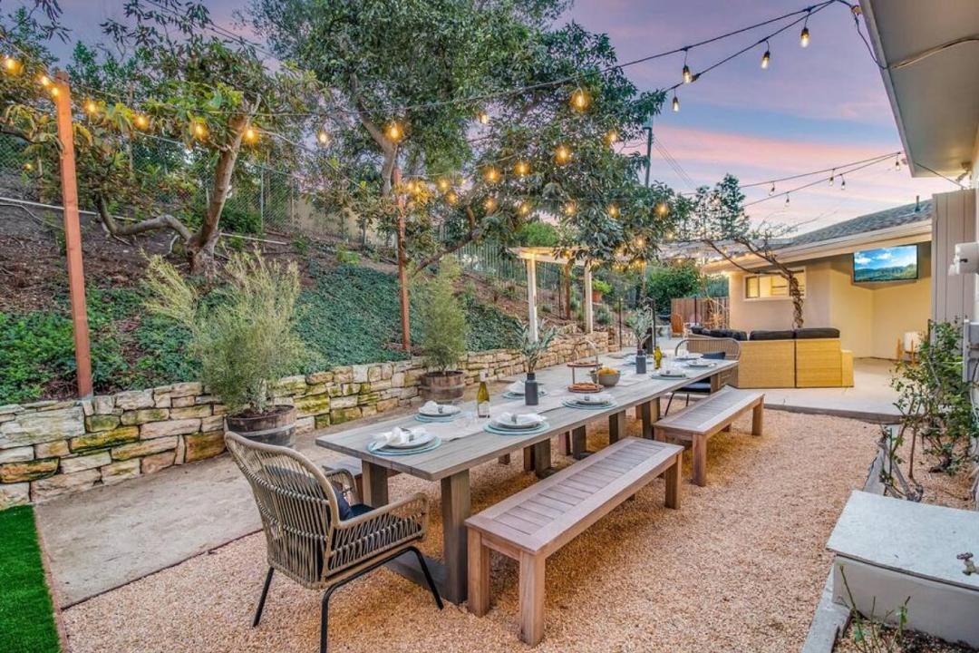 Photo of Patio Balcony in Thousand Oaks