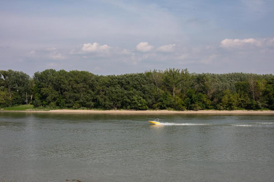 Photo of Outdoor in Bekasmegyer