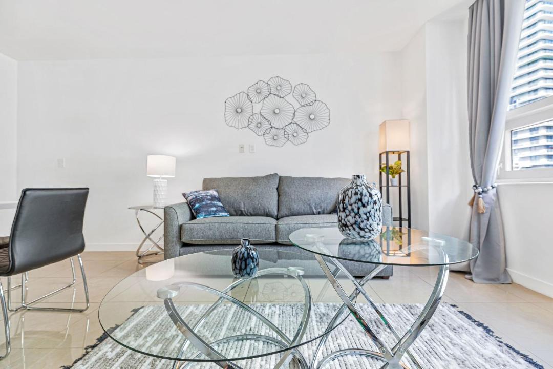 Photo of Livingroom in Midtown