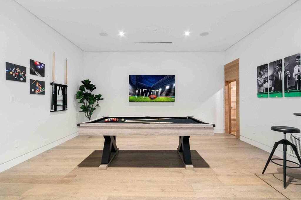 Photo of Livingroom in Melrose