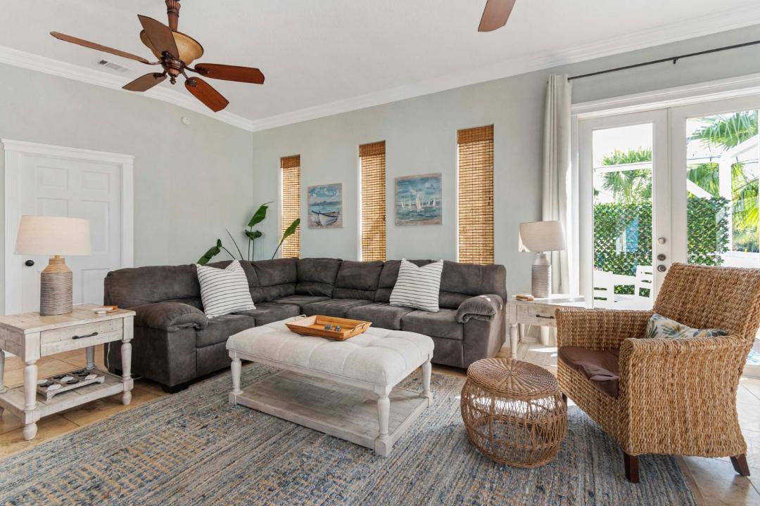Photo of Livingroom in Navarre Beach