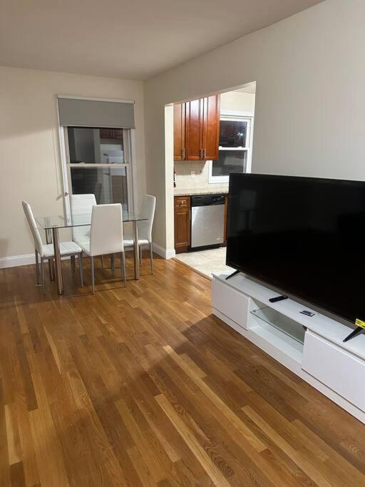 Photo of Livingroom in Passaic