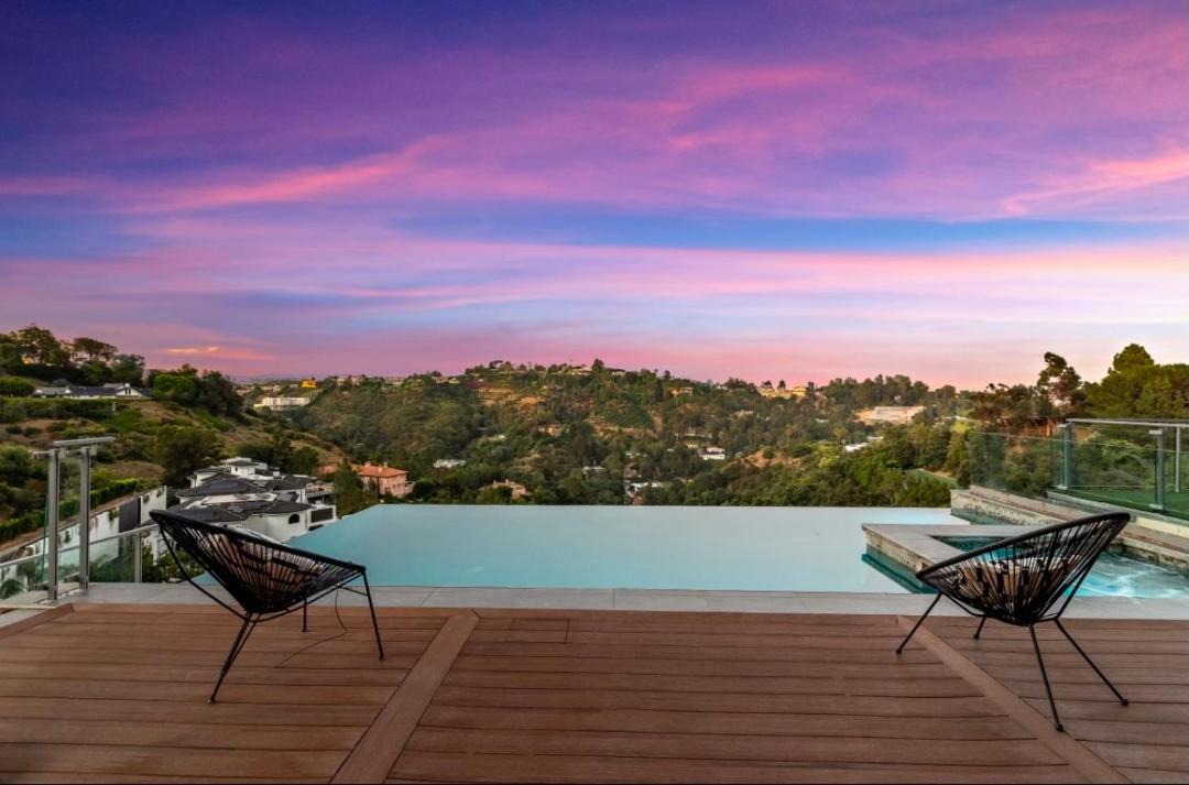Photo of Others in Bel Air