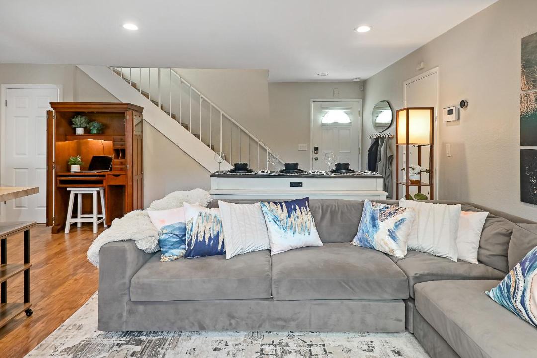 Photo of Livingroom in San Jose