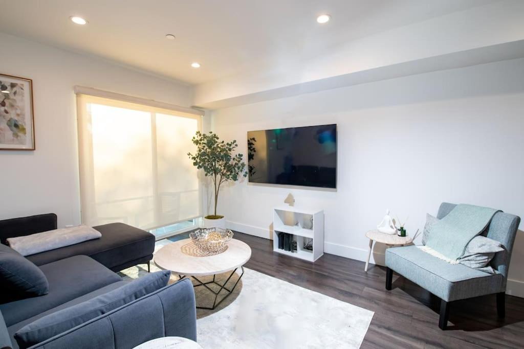 Photo of Livingroom in Hollywood