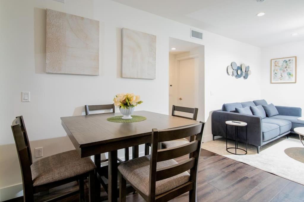 Photo of Livingroom in Hollywood