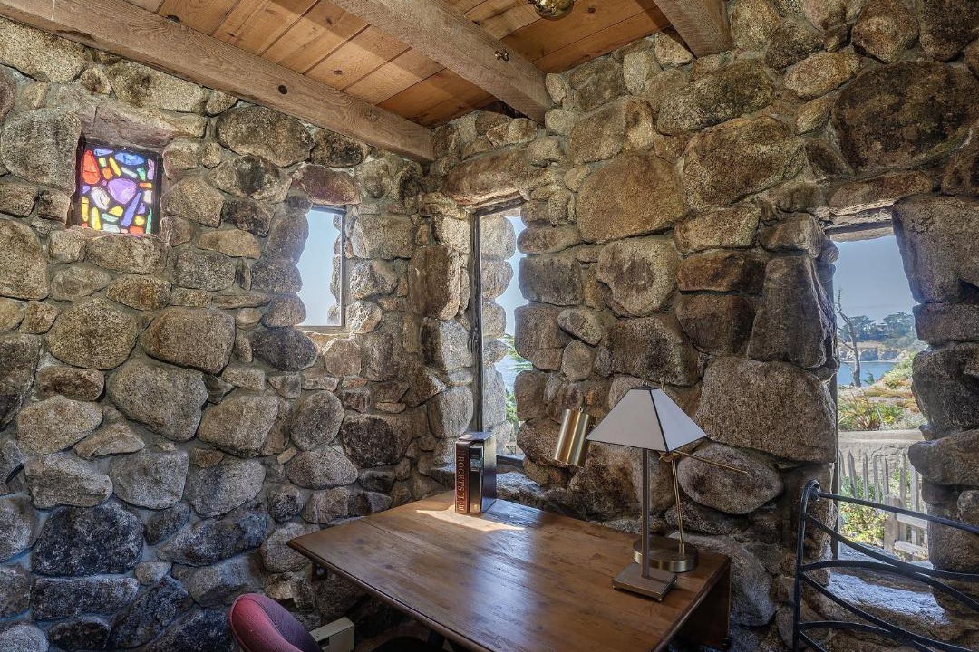 Photo of Livingroom in Carmel Riviera