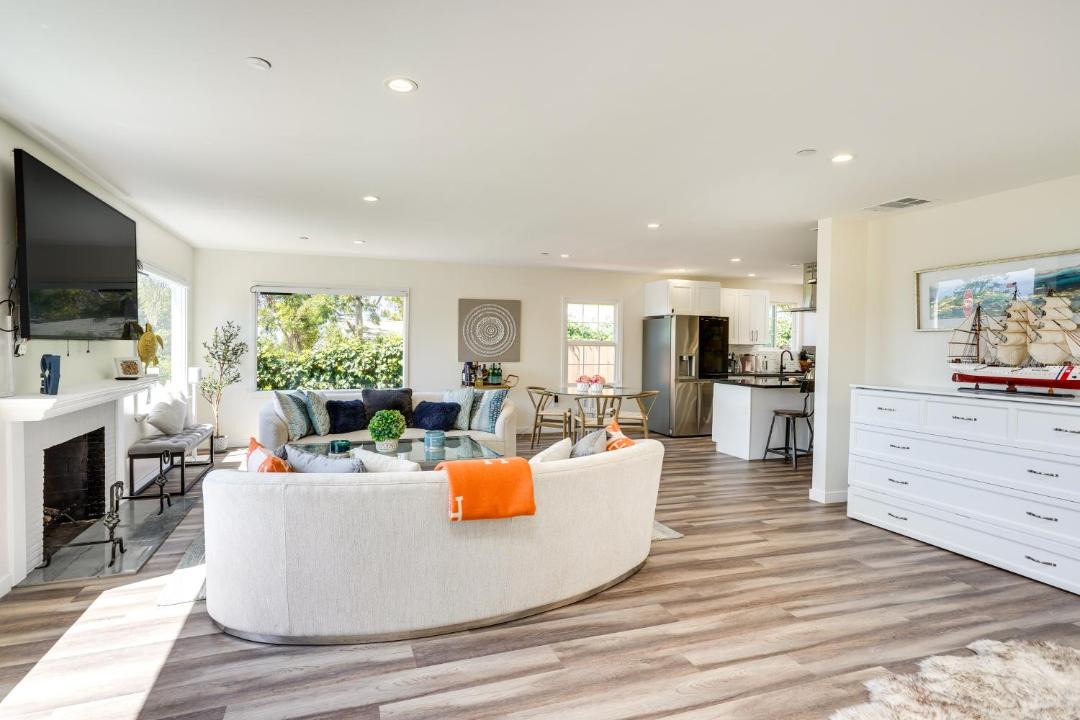 Photo of Livingroom in South Laguna