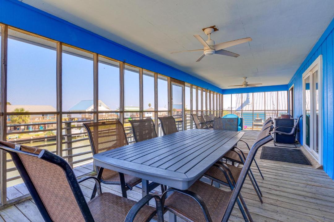 Photo of Patio Balcony in Silver Cay