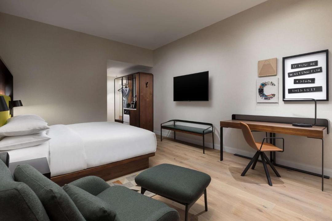 Photo of Bedroom in Mountain View