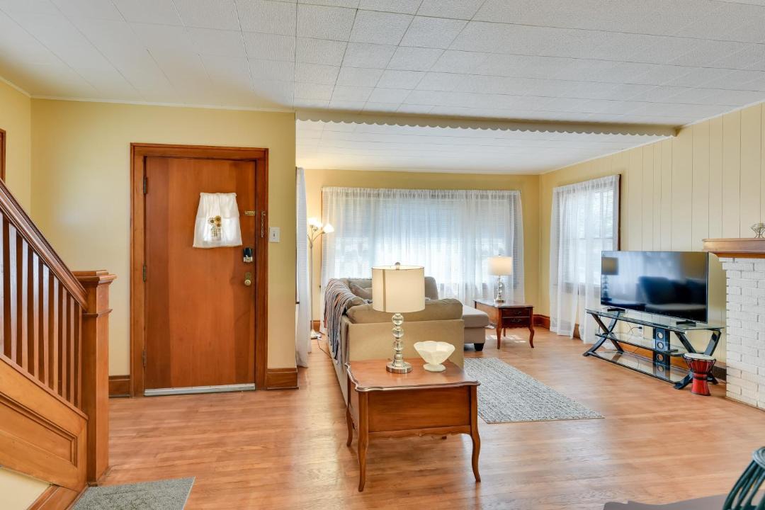 Photo of Livingroom in Buffalo