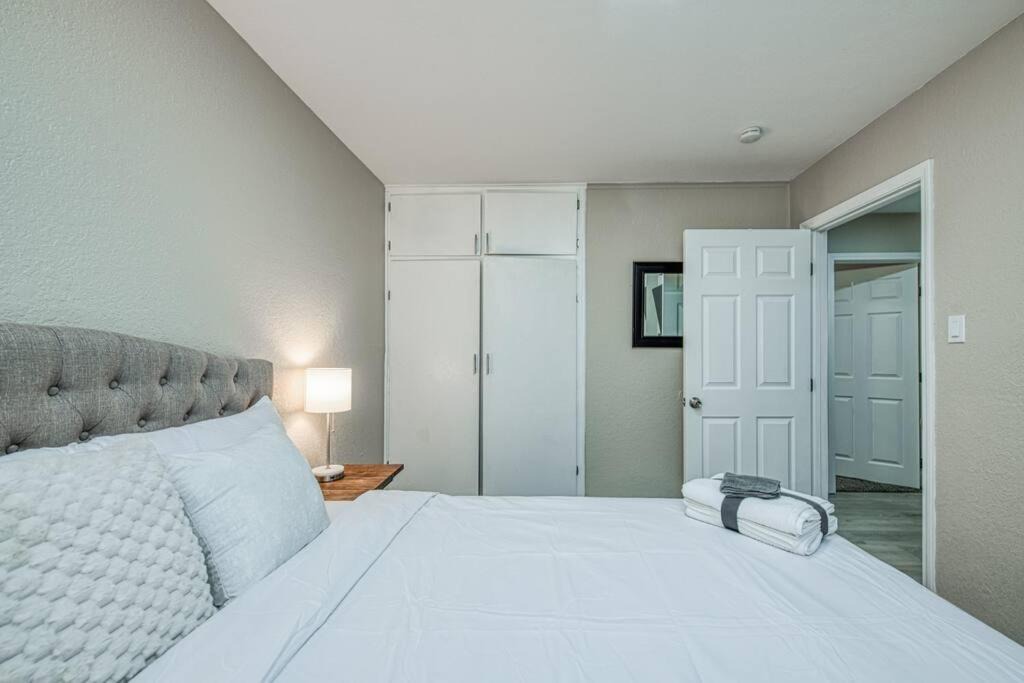 Photo of Bedroom in Raisin