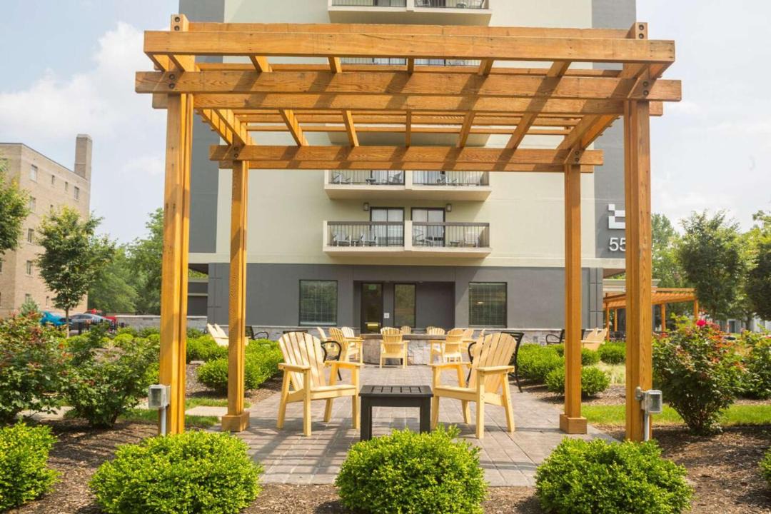 Photo of Patio Balcony in East Avenue