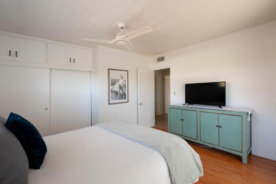 Photo of Bedroom in Eastern Malibu