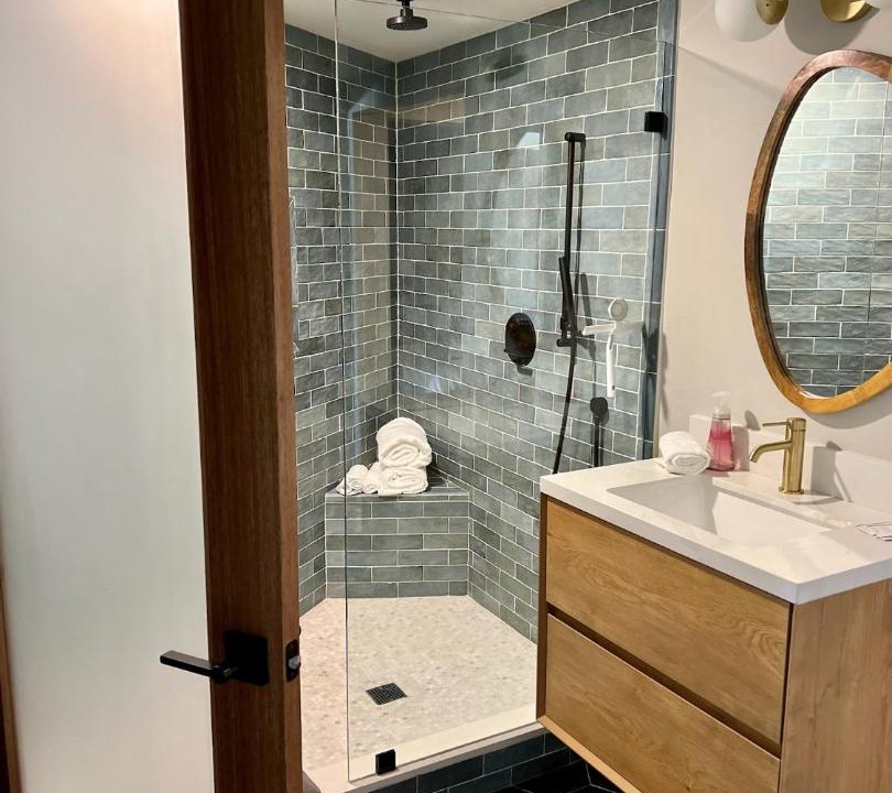 Photo of Bathroom in Thousand Oaks