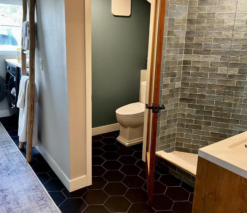 Photo of Bathroom in Thousand Oaks