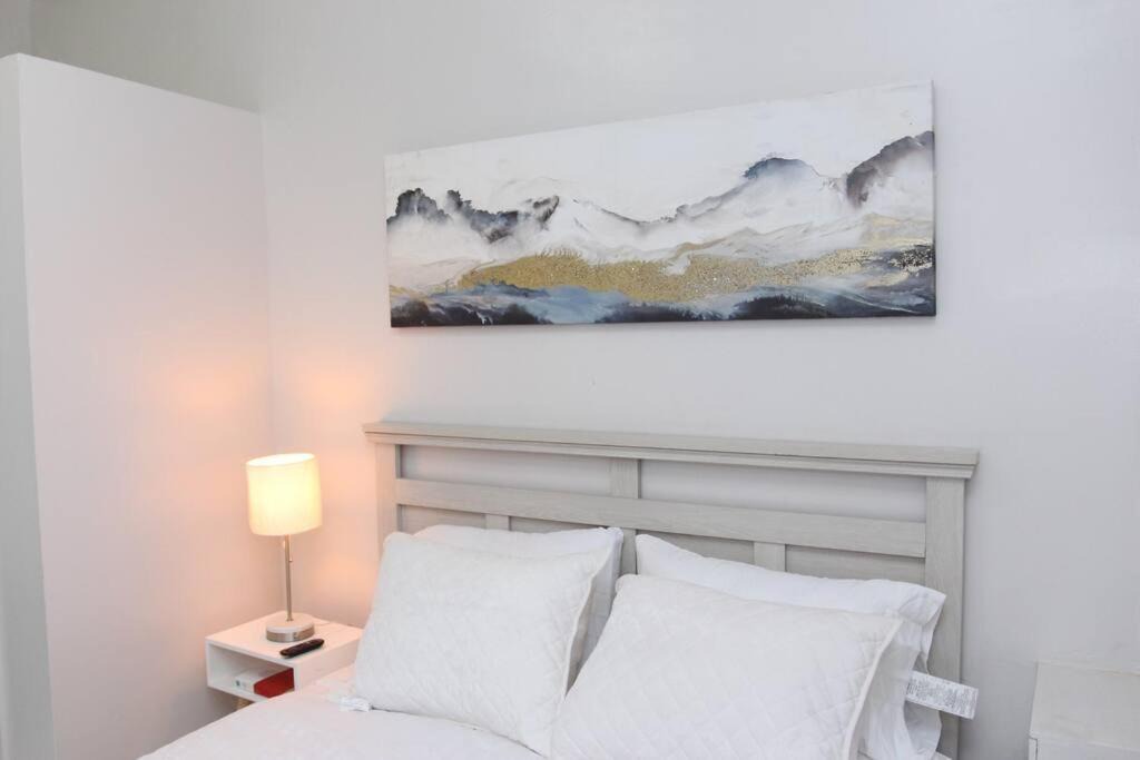 Photo of Bedroom in Concourse
