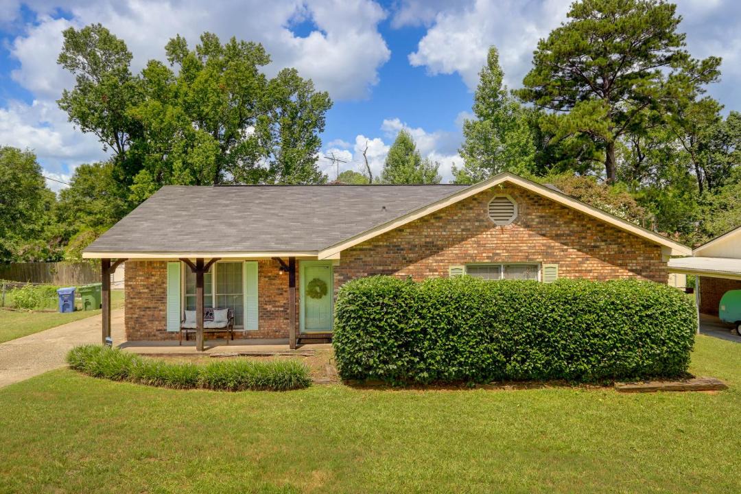 Photo of Others in Fortson