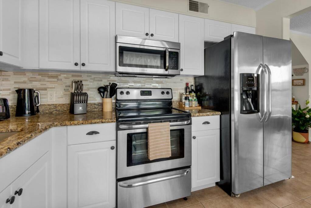 Photo of Kitchen in Northeast Pensacola