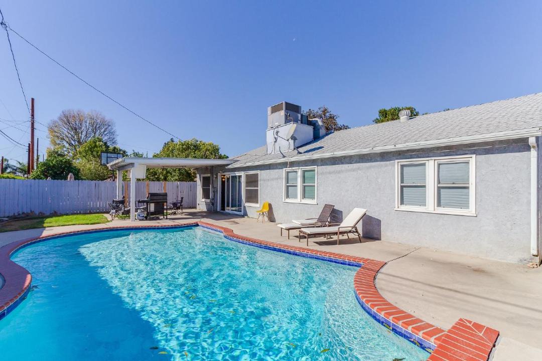 Photo of Outdoor in Reseda