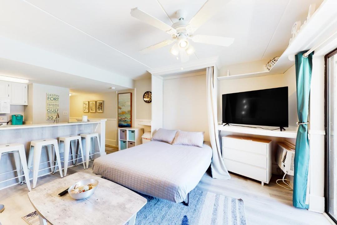 Photo of Bedroom in Orange Beach