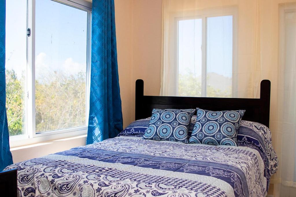 Photo of Bedroom in Farmer's Hill