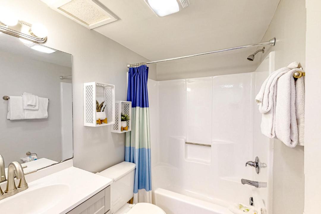 Photo of Bathroom in Orange Beach