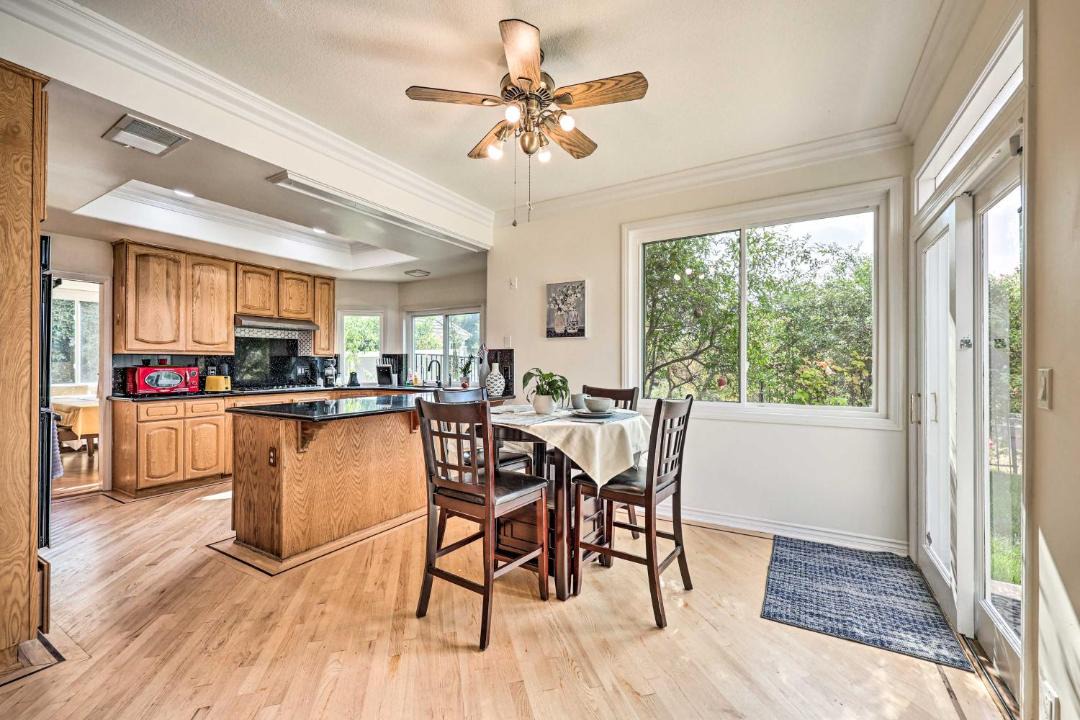 Photo of Livingroom in Thousand Oaks