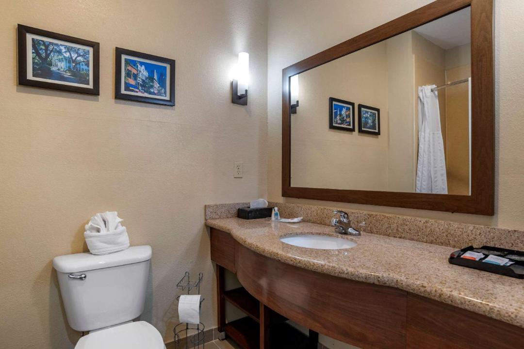 Photo of Bathroom in Tillmans Corner