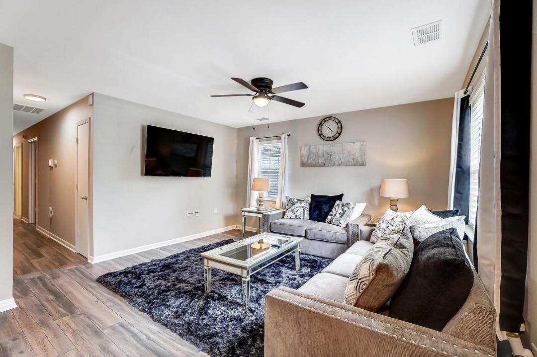 Photo of Livingroom in Paw Creek