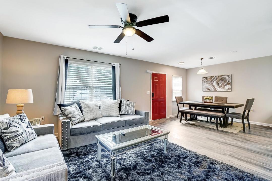 Photo of Livingroom in Paw Creek