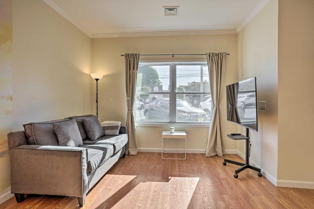 Photo of Livingroom in North Arlington