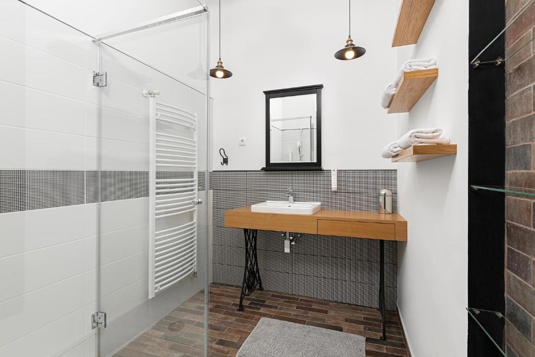 Photo of Bathroom in Palace District