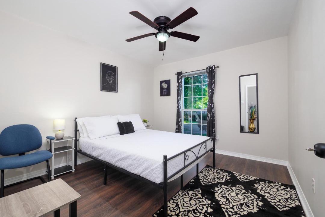 Photo of Bedroom in Daphne