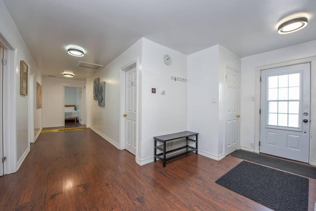 Photo of Livingroom in Athol Springs