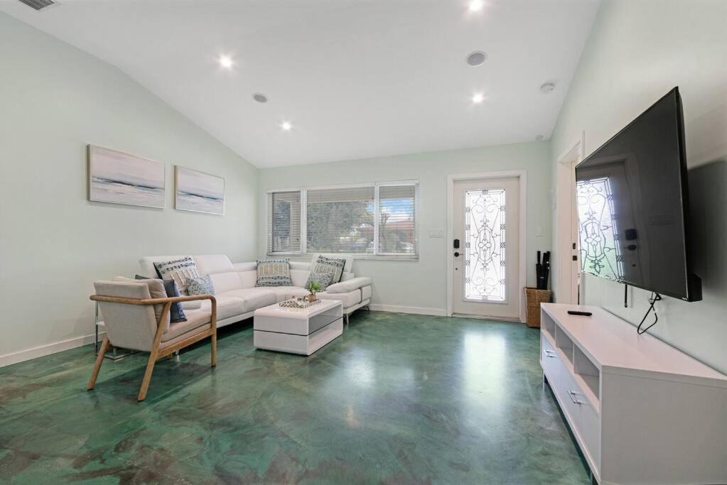 Photo of Livingroom in Highland Garden