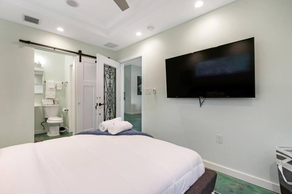 Photo of Bedroom in Highland Garden