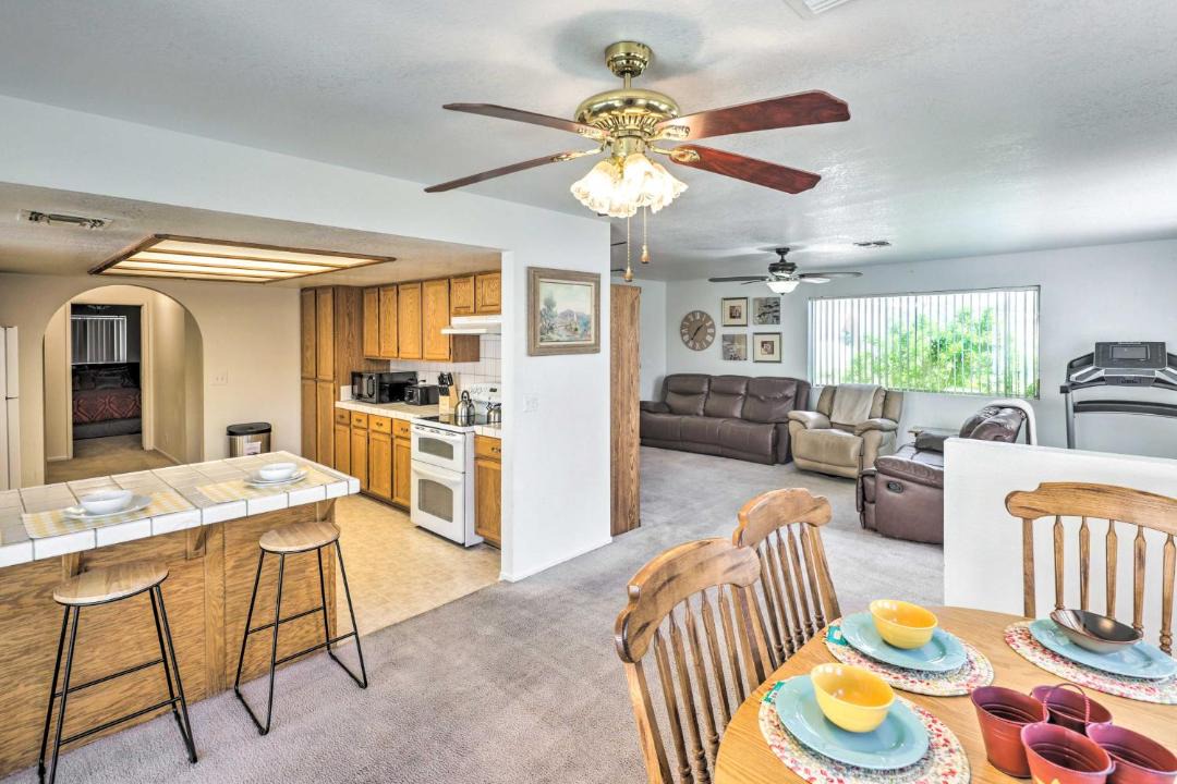 Photo of Livingroom in Sunridge Estates
