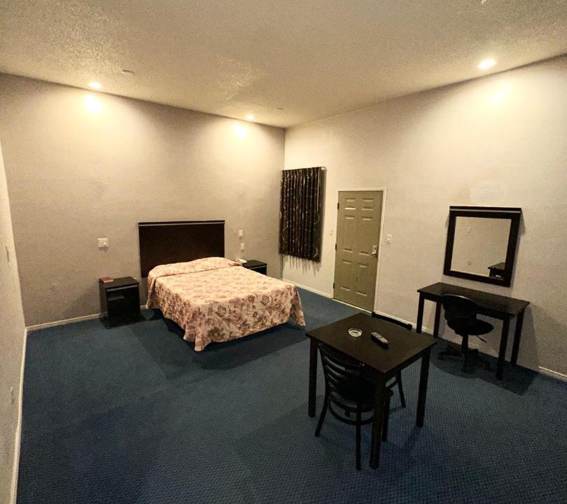 Photo of Livingroom in Bell
