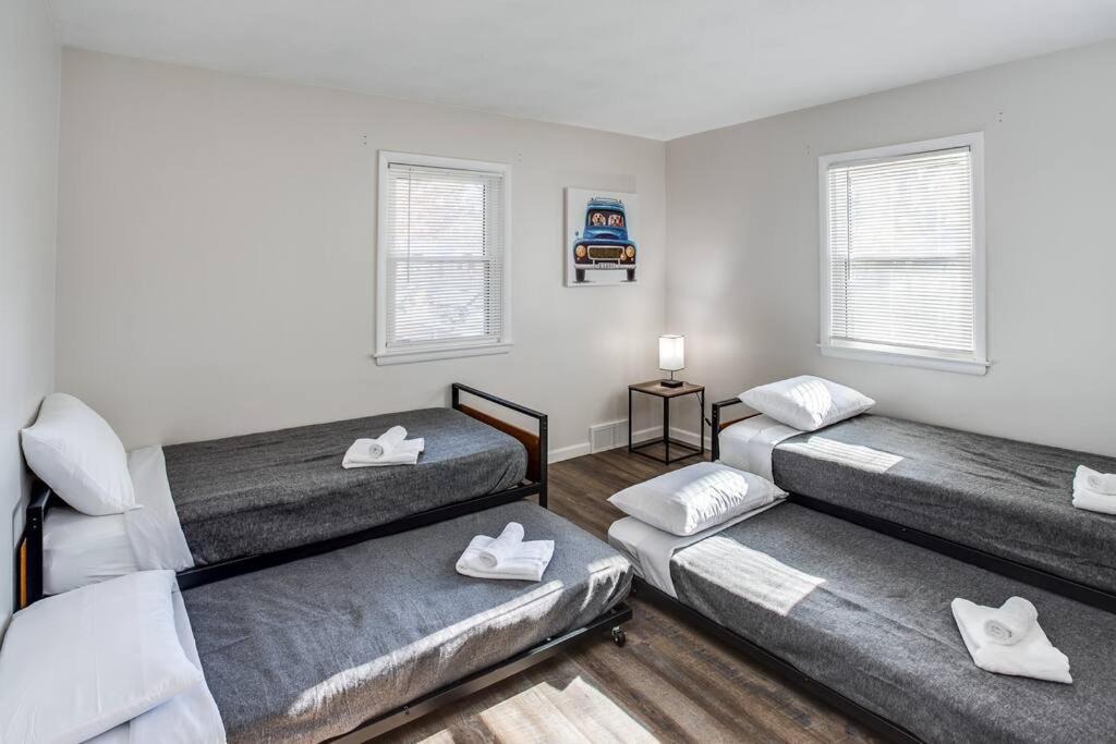 Photo of Livingroom in East Rochester