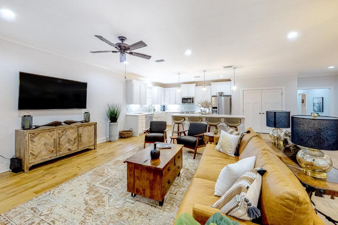 Photo of Livingroom in Southeast Pensacola