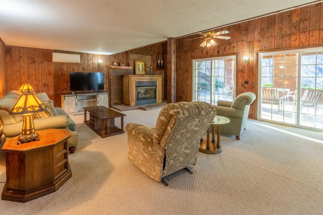 Photo of Livingroom in Sylva